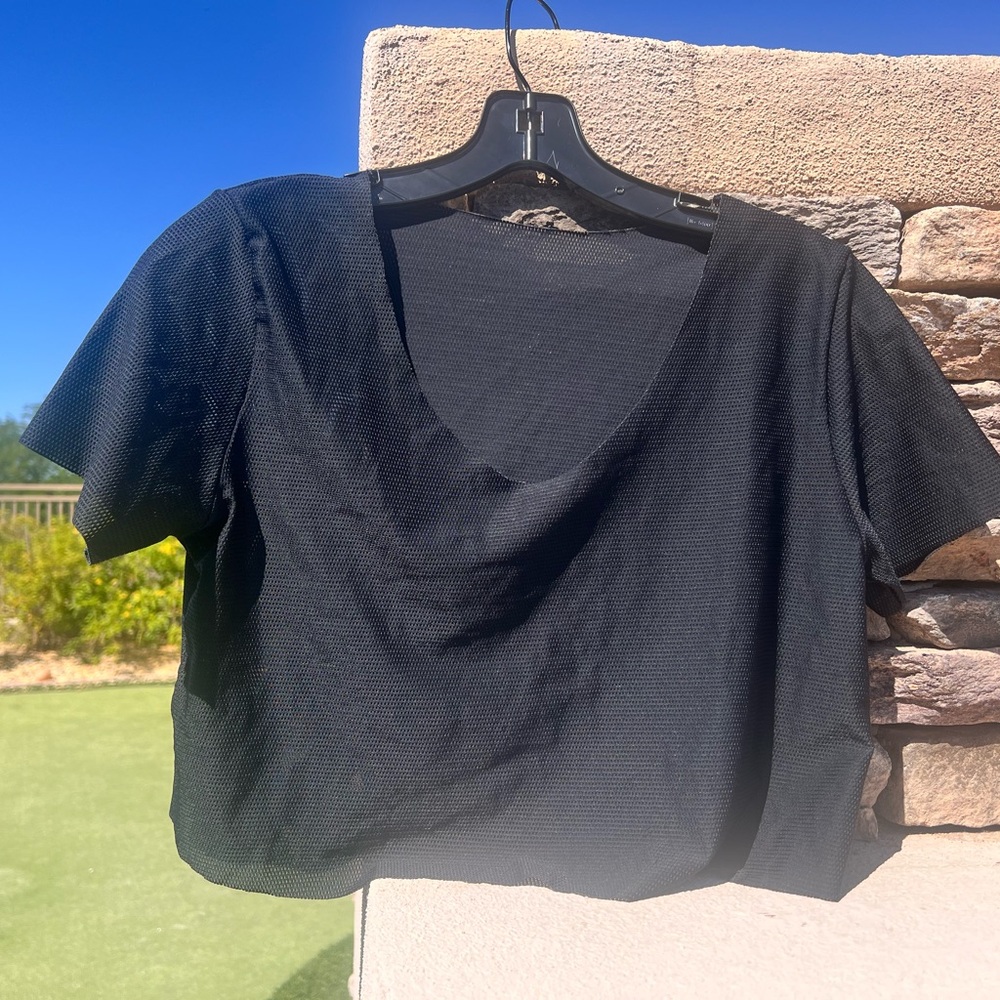 Mesh athletic top women size small by Bia Brazil